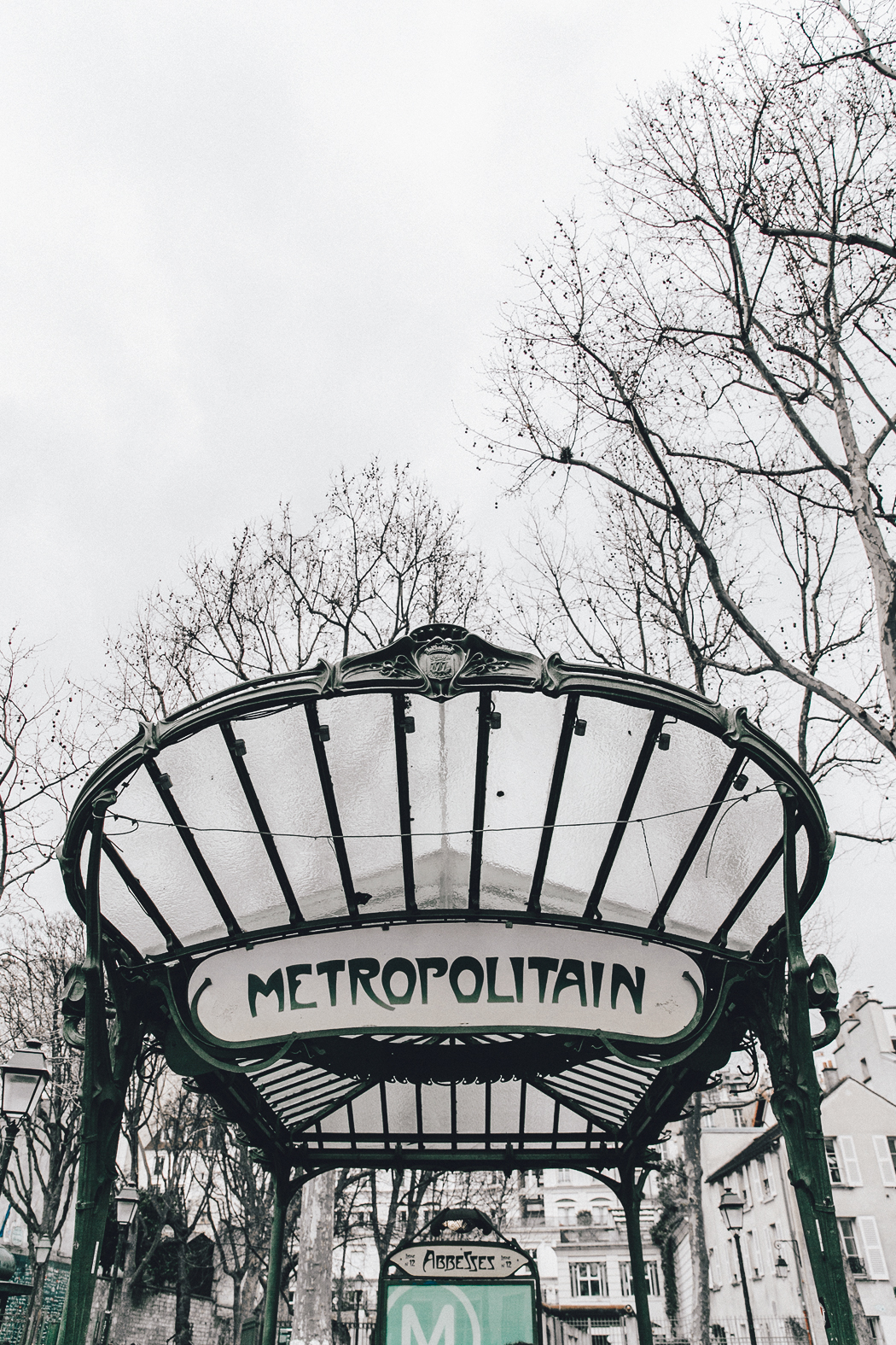 Montmartre-Moulin_Rouge-Zadig_Voltiere-Sequins_Jacket-Leather_Trousers-Outfit-Paris-Street_Style-3