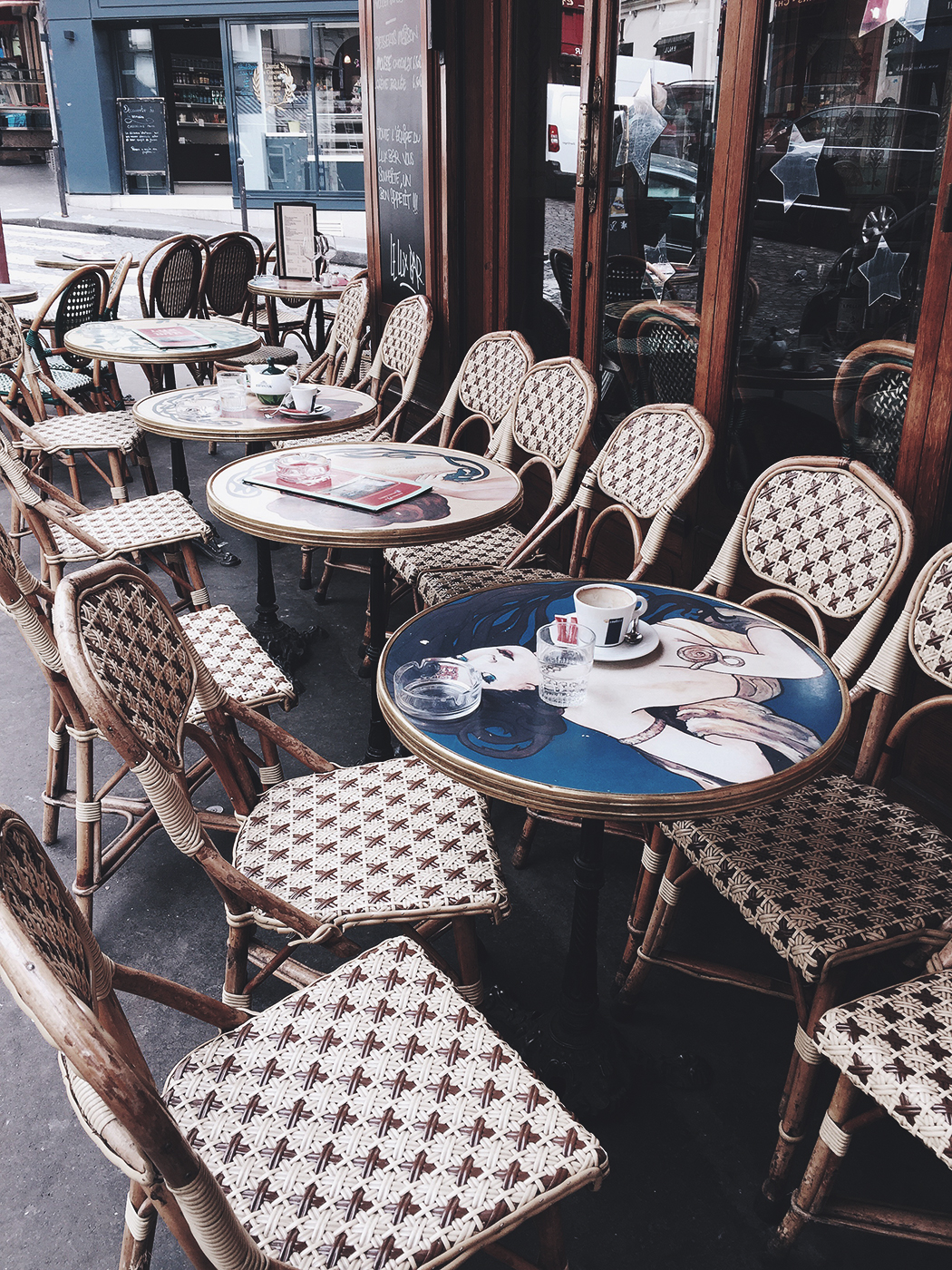 Montmartre-Moulin_Rouge-Zadig_Voltiere-Sequins_Jacket-Leather_Trousers-Outfit-Paris-Street_Style-80