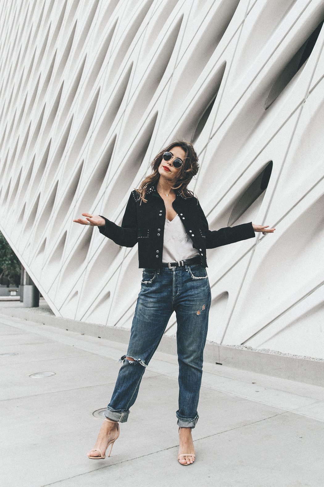 Sandro_Paris-Suede_Jacket-Citizen_OF_Humanity_Jeans-Raye_Sandals-The_Broad-Downtown_Los_Angeles-Outfit-Street_Style-40