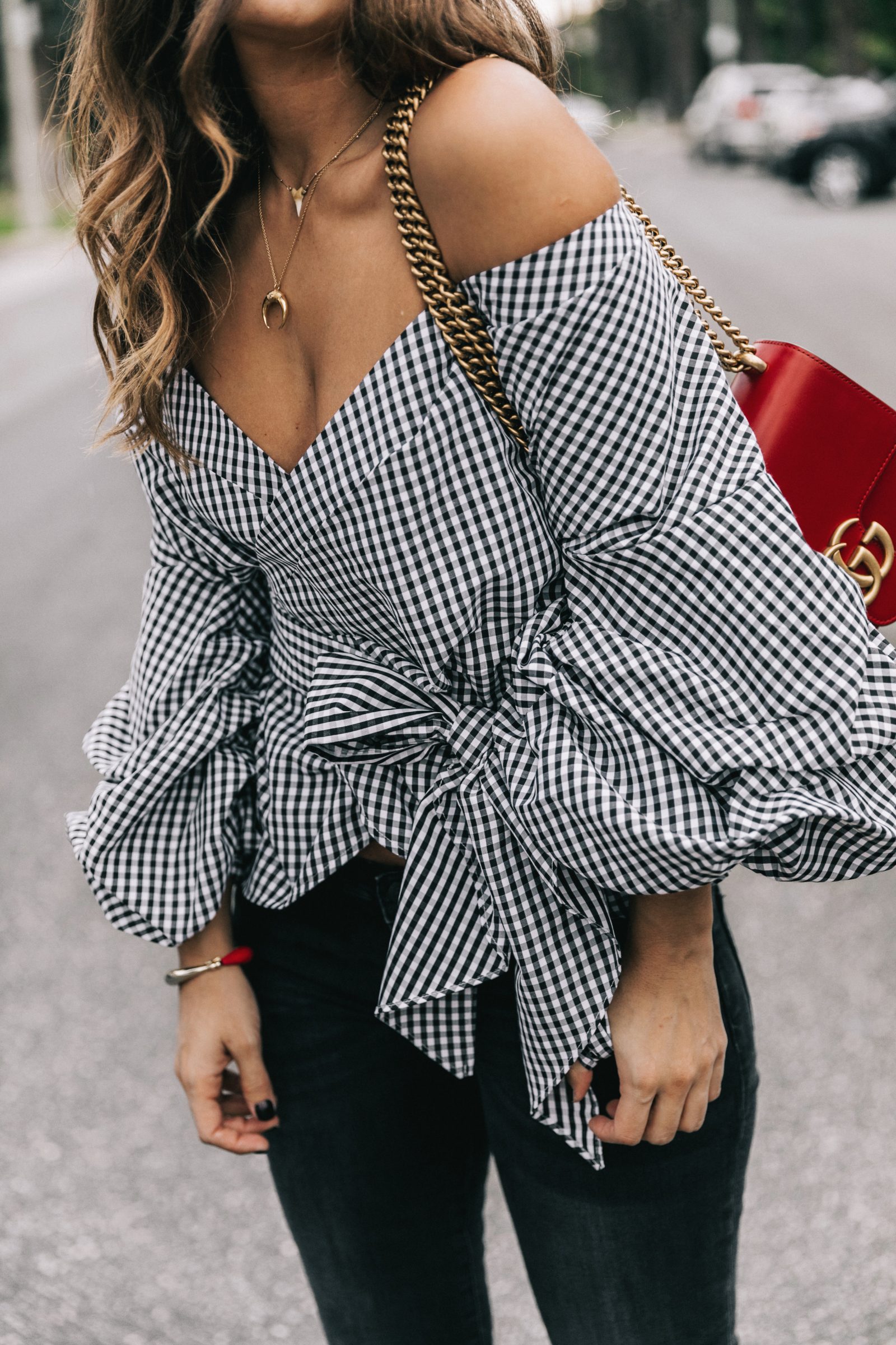 beverly_hills-off_the_shoulders_shirt-plaid-skinny_jeans-ripped_jeans-sincerely_jules_shop-gucci_bag-chicwish-outfit-street_style-los_angeles-collage_vintage-16
