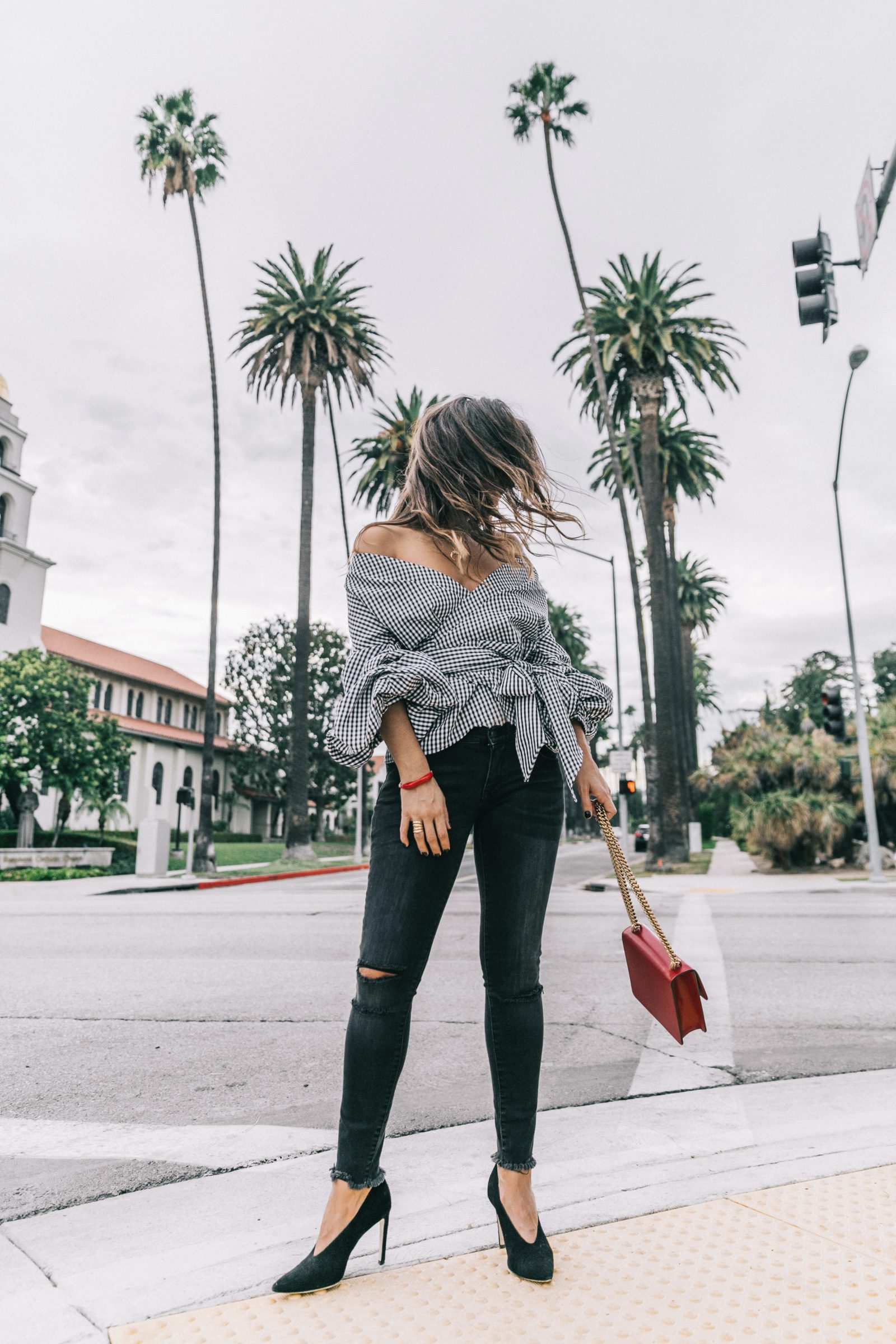 beverly_hills-off_the_shoulders_shirt-plaid-skinny_jeans-ripped_jeans-sincerely_jules_shop-gucci_bag-chicwish-outfit-street_style-los_angeles-collage_vintage-43