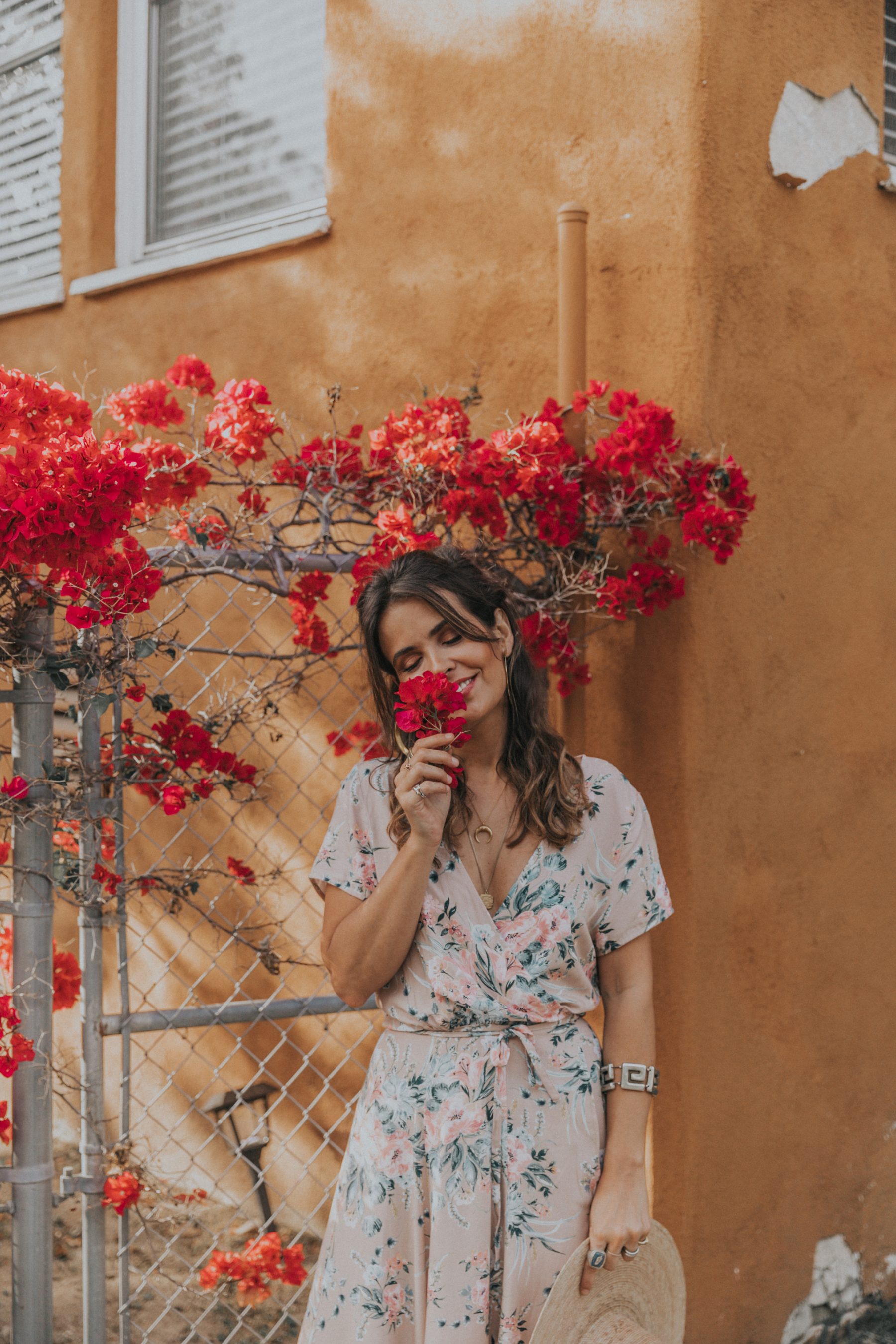Fashion blogger Sara Escudero of Collage Vintage wearing Auguste the label summer floral dress