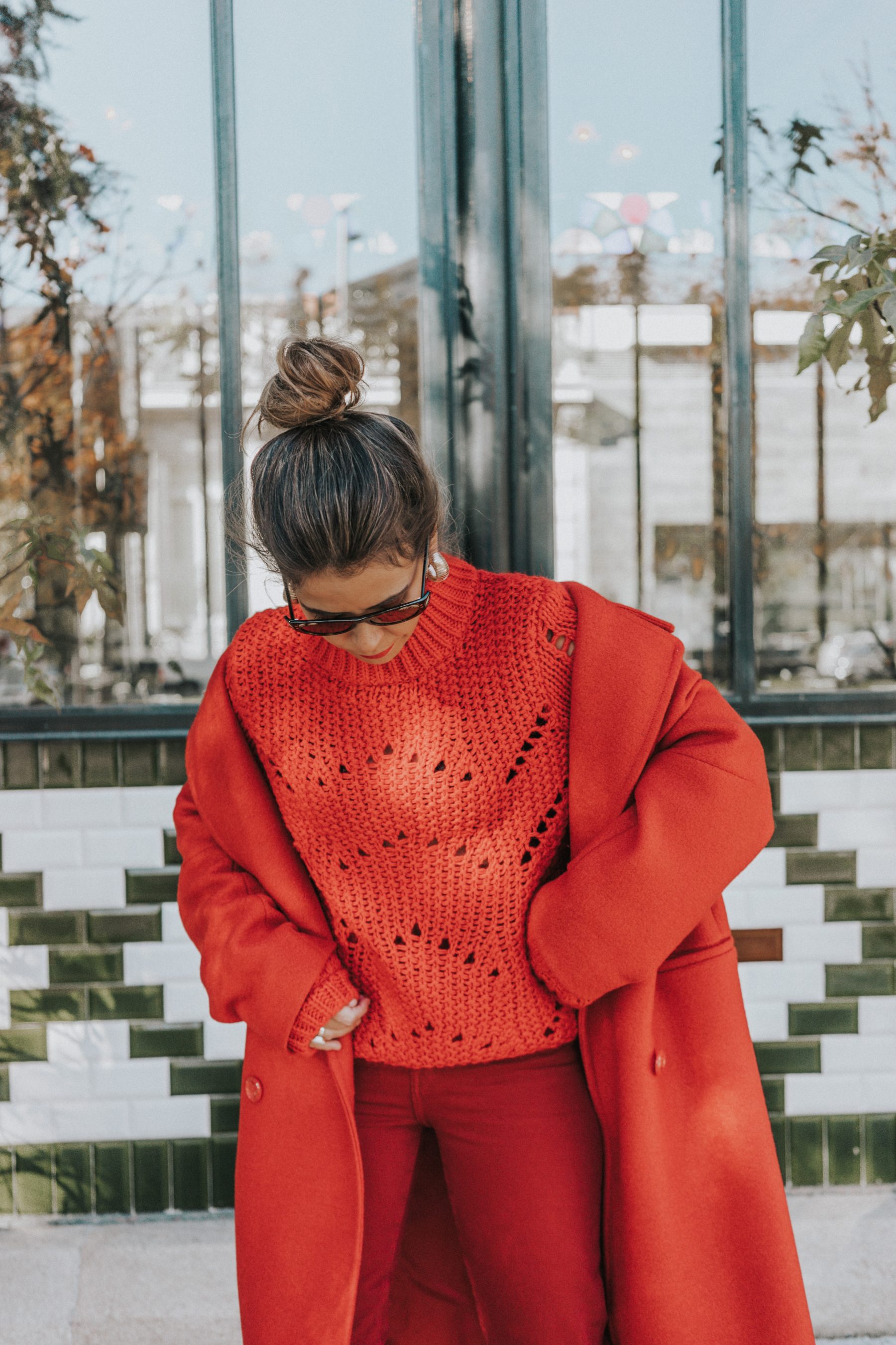 Total red outfit wearing H&M